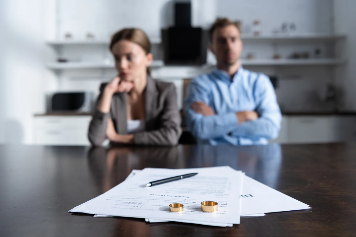 Le divorce et la médiation obligatoire : une approche moderne pour résoudre les conflits conjugaux