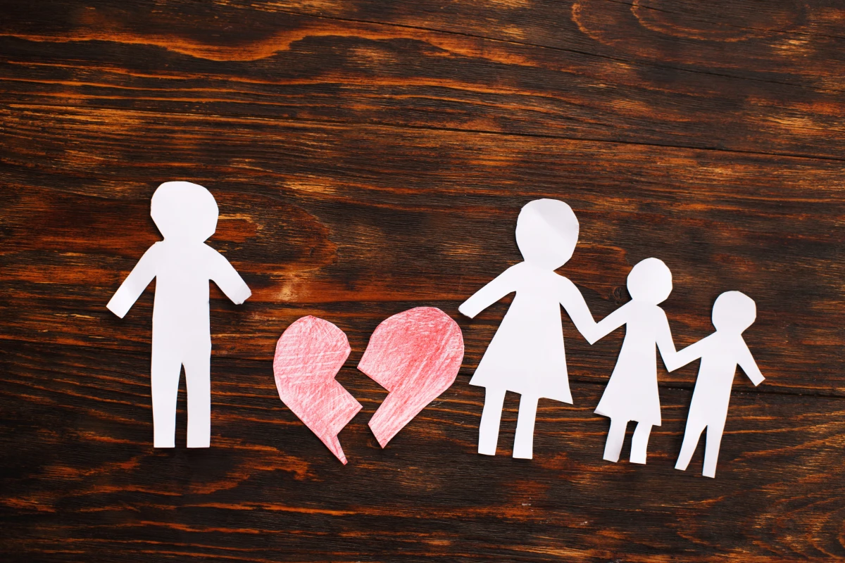 Divorce et biens en indivision : Comprendre et gérer le partage du patrimoine commun